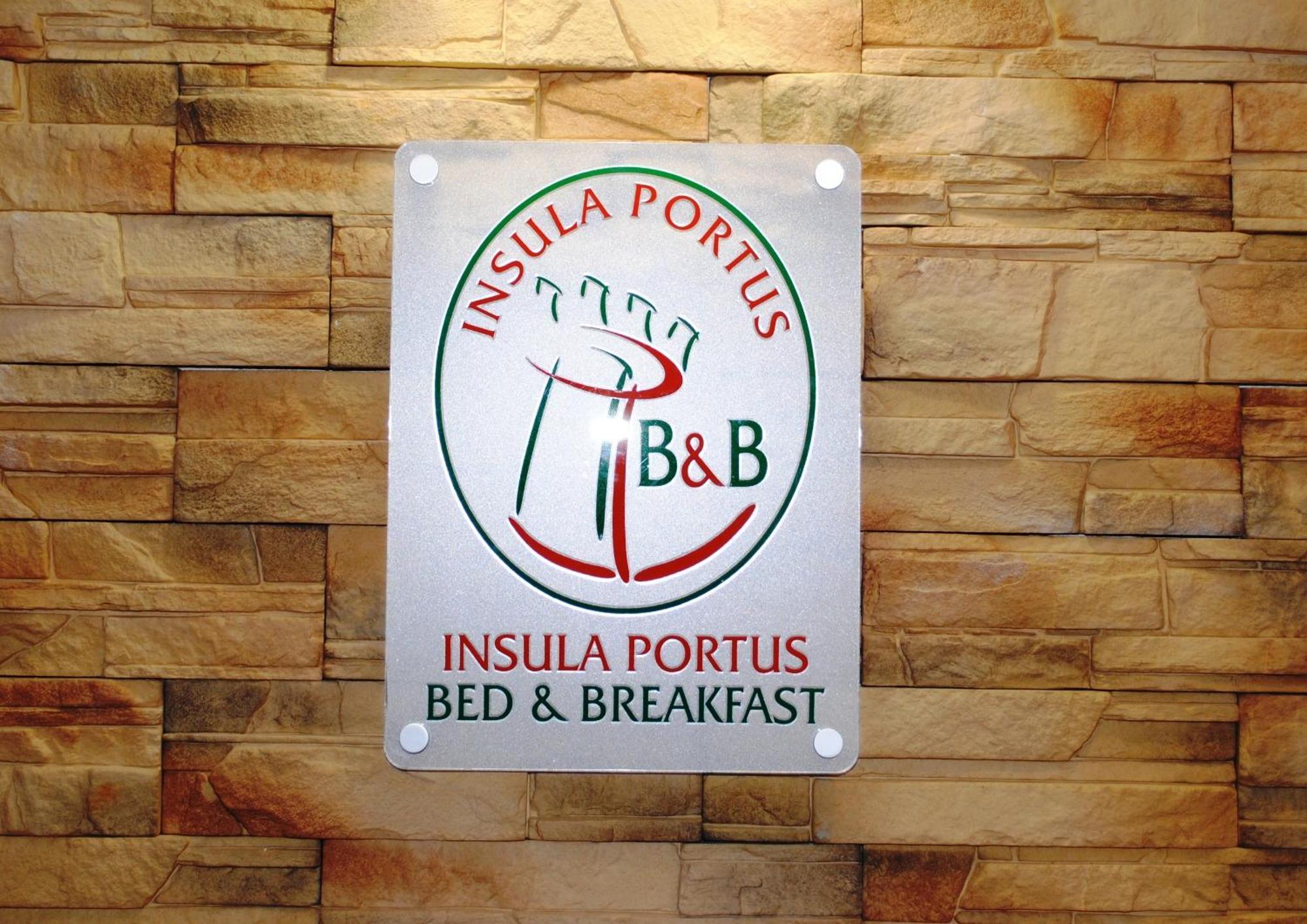 B&B Insula Portus 피우미치노 외부 사진